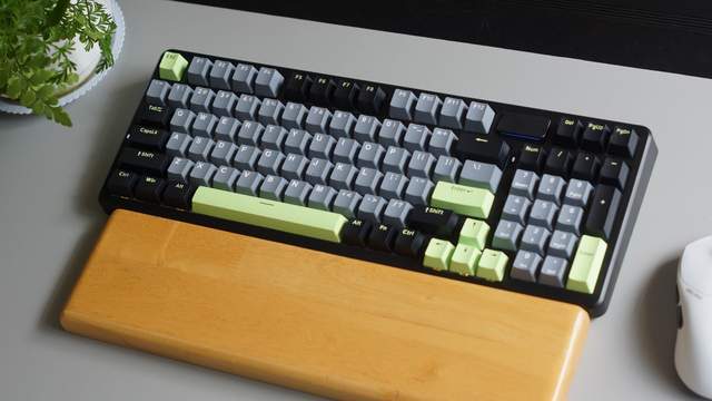 柏V700 DIY-98键盘不后悔澳门新葡京网页这么劲、那么美选雷(图2)