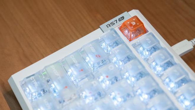 的电竞神器ATK RS7 Air磁轴键盘新葡京博彩半价享受旗舰体验？低预算闭眼冲(图10)