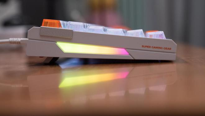 的电竞神器ATK RS7 Air磁轴键盘新葡京博彩半价享受旗舰体验？低预算闭眼冲(图33)